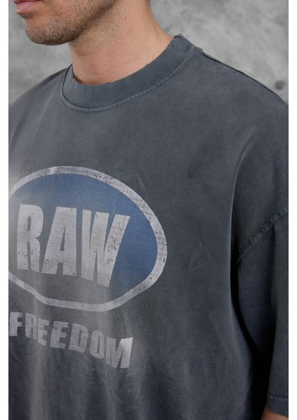Füme Raw Yazılı Yıkamalı Oversize Tshirt modelleri