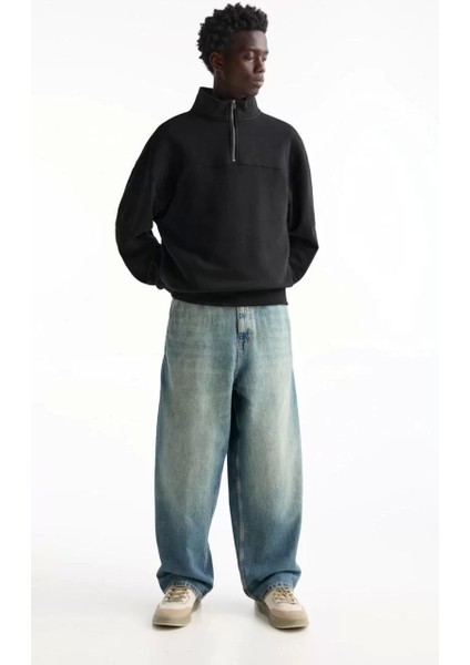 Oversize Yarım Farmuarlı Yakalı Basic Sweatshirt - Siyah
