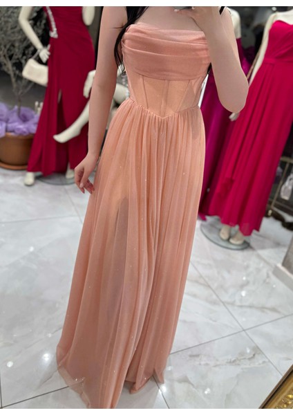 Hadley Göğüs Drapeli Korseli Ayarlanabilir Ip Bağlamalı Simli Uzun Elbise Pudra fiyatları