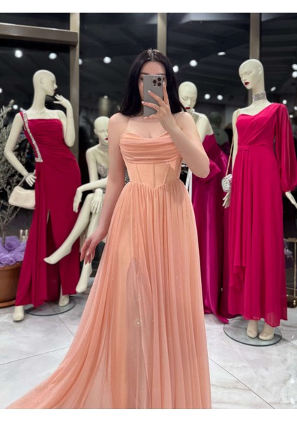 Hadley Göğüs Drapeli Korseli Ayarlanabilir Ip Bağlamalı Simli Uzun Elbise Pudra modelleri