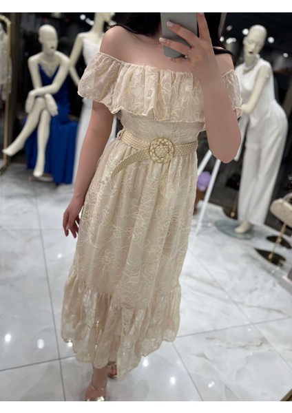 Blar Arkası Lastiklı Desenli Kemerli Midi Boy Elbise Bej fiyatları