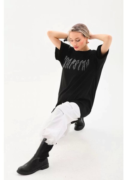 Taş Desenli Oversize T-Shirt - Siyah