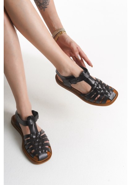 - Günlük Kadın Deri Sandalet fiyatları