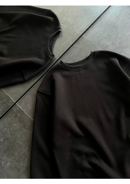 Kışlık Bisiklet Yaka Üç Iplik Basic Sweatshirt - Siyah