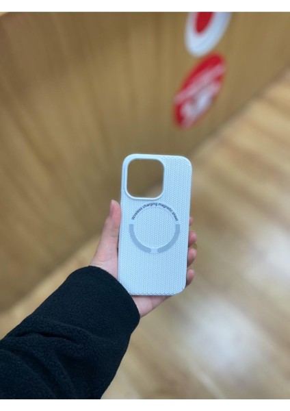 Apple Iphone 11 Uyumlu Magsafe Destekli Telefon Kılıfı