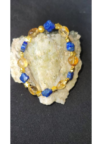 Lapis Lazuli & Sarı Florit Bileklik – Üçüncü Göz Çakrası ve Denge | Yonca & Kalp Form, 2 mm Taş, 17–18 cm