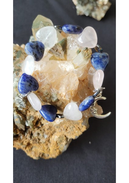 Pembe Kuvars & Lapis Lazuli Bileklik – Kalp Formlu Hematit, Ay & Ağaç Sembollü | 18 cm Doğal Taş