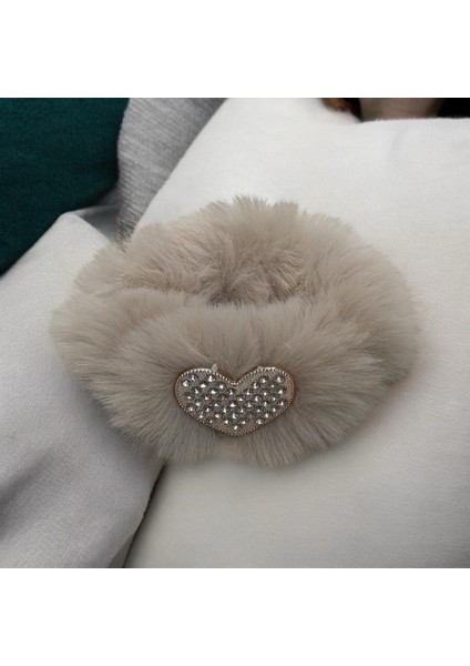 Kalp Detaylı Peluş Bağlamalı Toka fiyatları