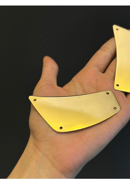 Altın Sarı Çelik Dikiş Giyim Yaka Aksesuarı 9x5 cm