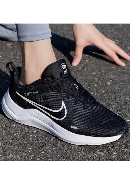 Downshifter Kadın Günlük Spor Ayakkabı DD9294-001-SIYAH-BYZ