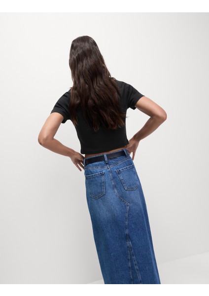 %100 Pamuklu Slim Fit Kısa Kollu Tişört fırsatları