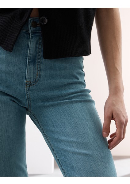 Lyocell Karışımı Yüksek Bel Flared Jeans modelleri
