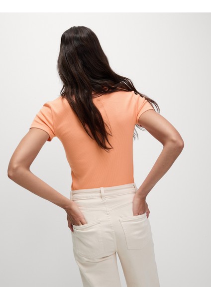 Pamuklu Nervürlü Slim Fit T-Shirt modelleri