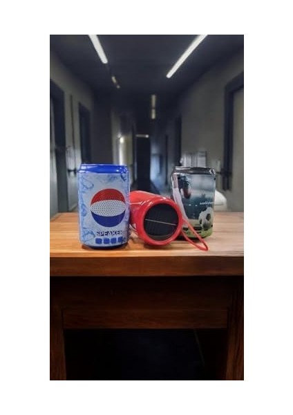Güneş Enerjisi Ile De Dolabilen Radyolu Flash Bellek ve Hafıza Kart Destekli Süper Güçlü El Fenerli Bluetooth Speaker Şarj Edilebilir Hoparlör Bass Ses Çok Iyi (Mavi)