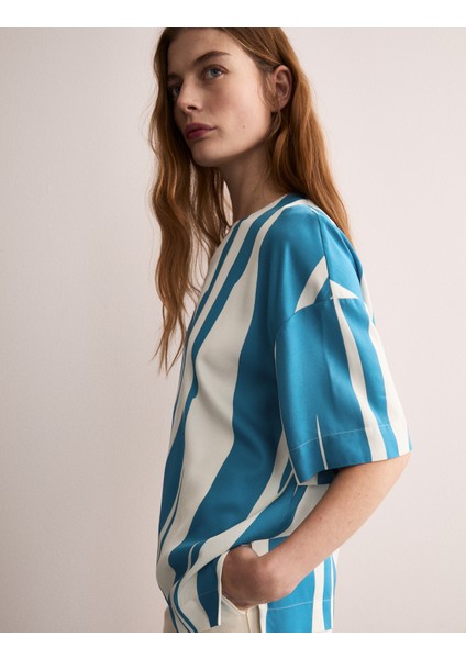 Çizgi Detaylı Bluz fiyatları