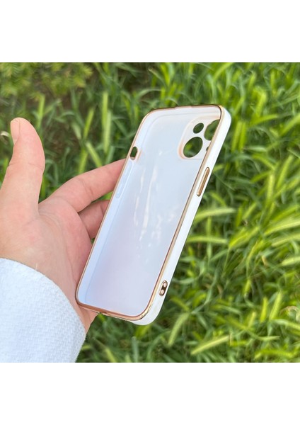 Apple iPhone 14 Kılıf Kenar Detaylı Yumuşak Parlak Silikon fırsatları