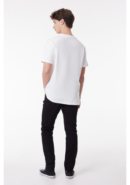 Lee Erkek Regular Fit Grafik Baskılı Beyaz Tişört ML65QAI12 fırsatları