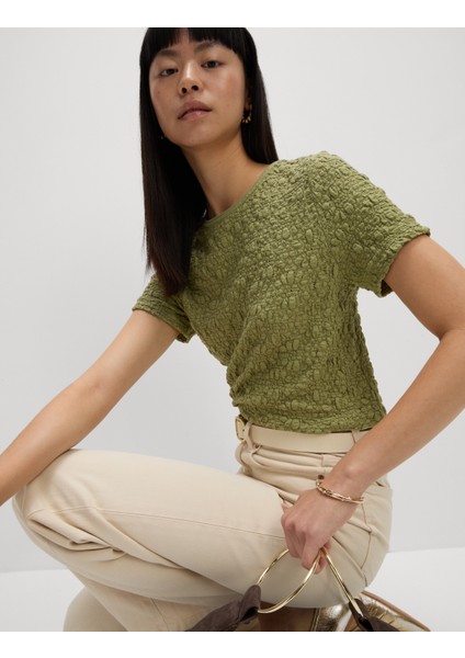 Pamuklu Dokulu Kısa Kollu T-shirt fiyatları