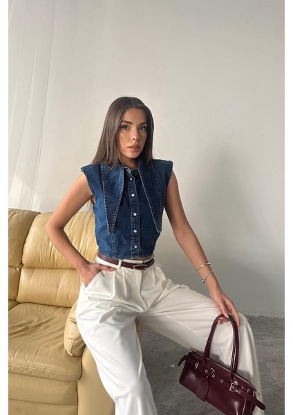 Mavi Yaka Detaylı Denim Crop