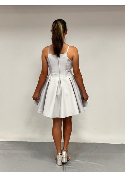 Kız Çocuk Abiye Kısa Gri Krep Kumaş Askılı Asimetrik Yaka Şerit Taş Detaylı Erkut Abiye Elbise 10-15 Yaş indirimleri