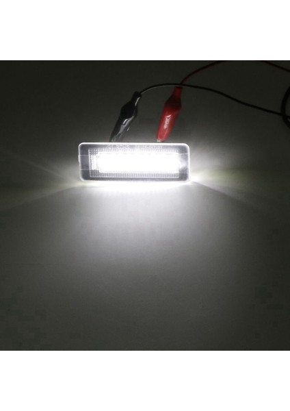 2 Adet Araba LED Plaka Etiket Lambası Benz Smart Fortwo Coupe Convertible 450 451 W450 W453 LED Plaka Lambası (Yurt Dışından)