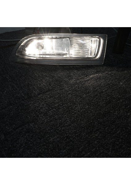 Toyota Sienna 3.3l 2004-2005 Için Ampullü Lh+Rh Çift Sis Farı Lambaları 81220-AE010 81210-AE010 (Yurt Dışından)