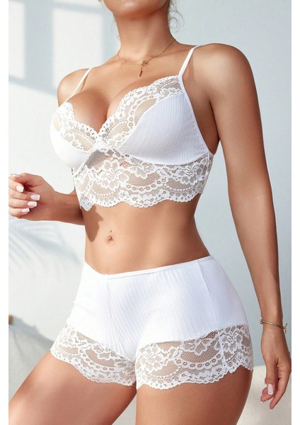 Kadın Beyaz Kaşkorse ve Dantel Detaylı Şortlu Gecelik Takım modelleri