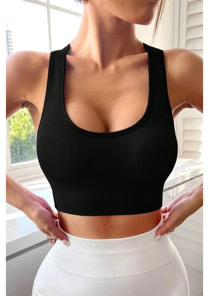 Kadın Siyah Sırtı Çapraz Lastik Detaylı Crop Top Bluz