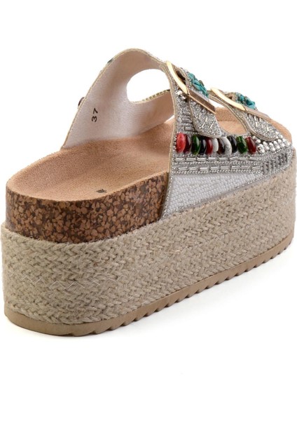 Beyaz Kadın Terlik K04185105387 modelleri