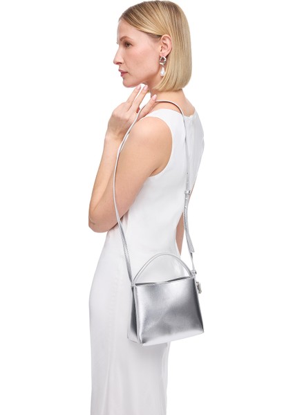 Beyaz Apatit Rahat Kalıp Uzun Boy Elbise fırsatları