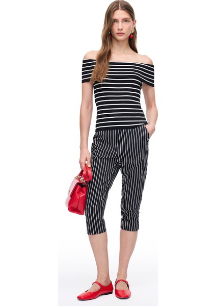 Siyah Beyaz Triko Slim Fit Kayık Yaka Triko