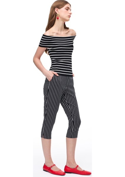 Siyah Beyaz Triko Slim Fit Kayık Yaka Triko fiyatları