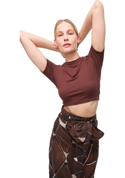 Frien Kahverengi Renk Slim Fit Bisiklet Yaka Takma Kol Tişört modelleri