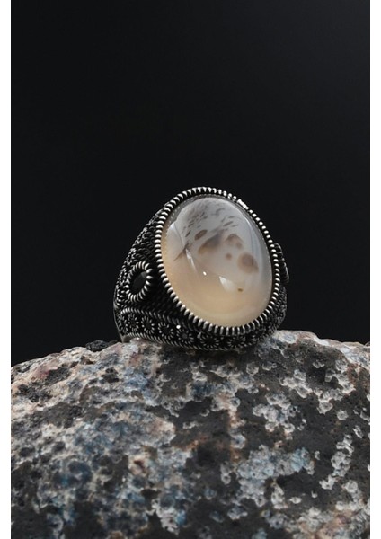 Erkek Yüzüğü Yemen Akik Taşlı Mikro Taş Süslemeli 925 Ayar Gümüş 901767 fırsatları