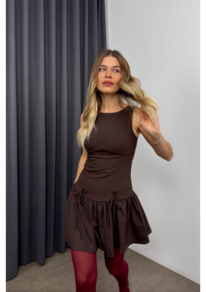 Koyu Kahve Pileli Sıfır Kol Mini Elbise fiyatları