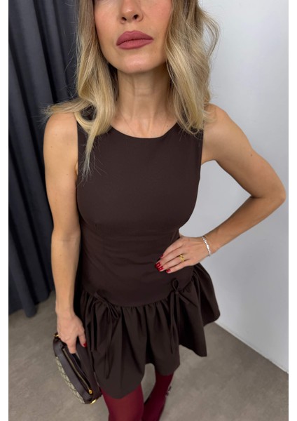 Koyu Kahve Pileli Sıfır Kol Mini Elbise indirimleri