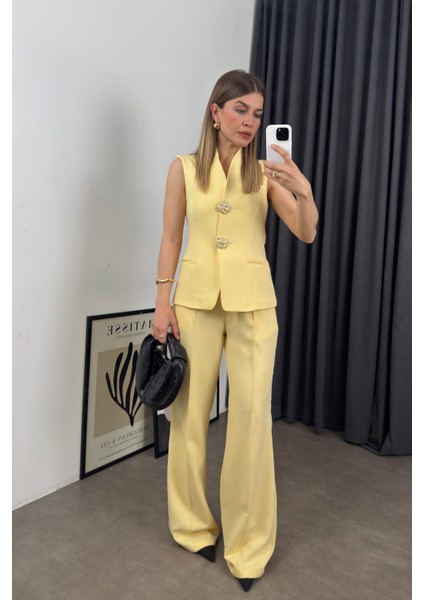 Pastel Sarı Gold Düğmeli Yelek Pantolon Takım