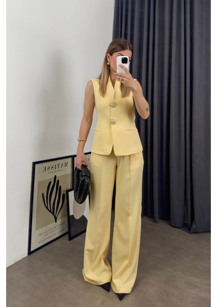 Pastel Sarı Gold Düğmeli Yelek Pantolon Takım