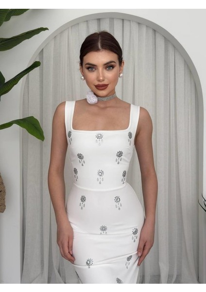 Ners Taş Detaylı Elbise