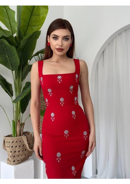 Ners Taş Detaylı Elbise