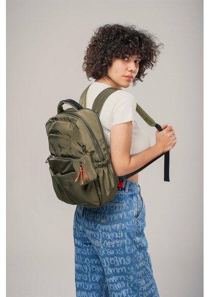 Kadın 17752 Sırt Çantası