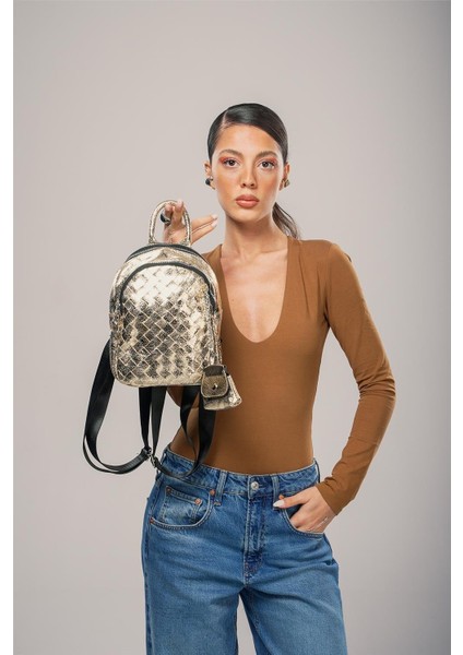 Kadın 17918 Sırt Çantası fiyatları