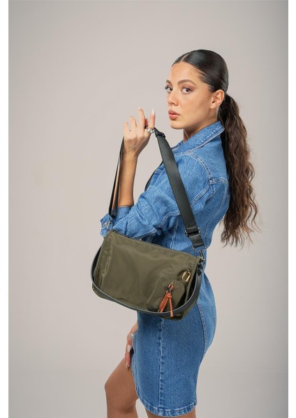 Kadın 17728 Omuz Askılı Kol Çantası fiyatları