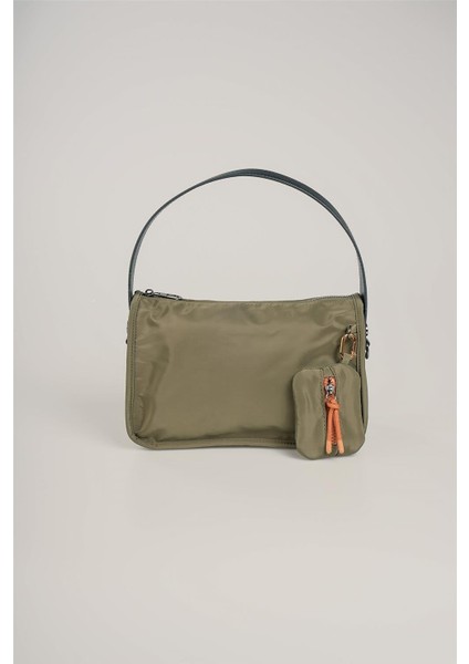 Kadın 17728 Omuz Askılı Kol Çantası modelleri