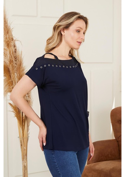 Yaka ve Cep Zımba Detaylı Büyük Beden Lacivert Tişört fiyatları