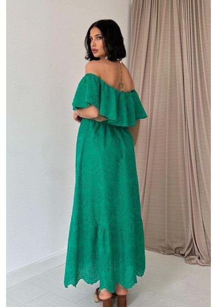 Yeşil Omzu Lastikli Brode Elbise fırsatları