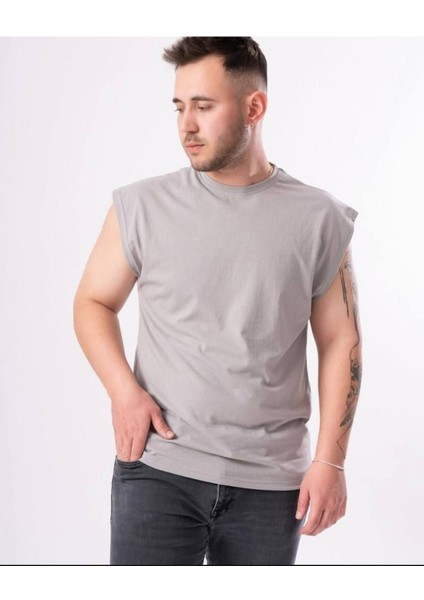✅ Kolsuz Erkek T-Shirt – Hafif Kumaş, Modern ve Şık Kesim
