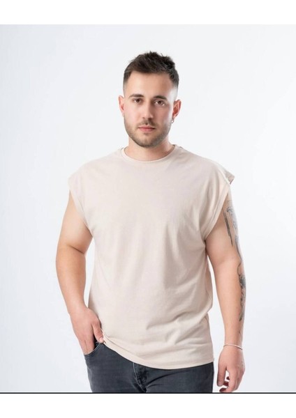 ✅ Kolsuz Erkek T-Shirt – Hafif Kumaş, Modern ve Şık Kesim