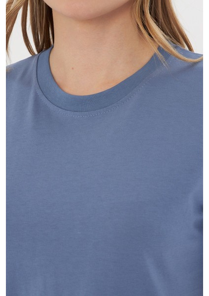 Kadın Mavi Yuvarlak Yaka Regular Fit Normal Kesim T-Shirt Tişört indirimleri