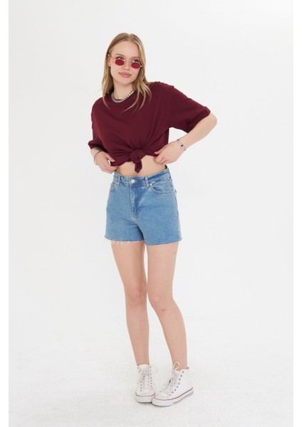 Kadın Bordo Yuvarlak Yaka Oversize Yandan Yırtmaçlı T-Shirt Tişört fırsatları